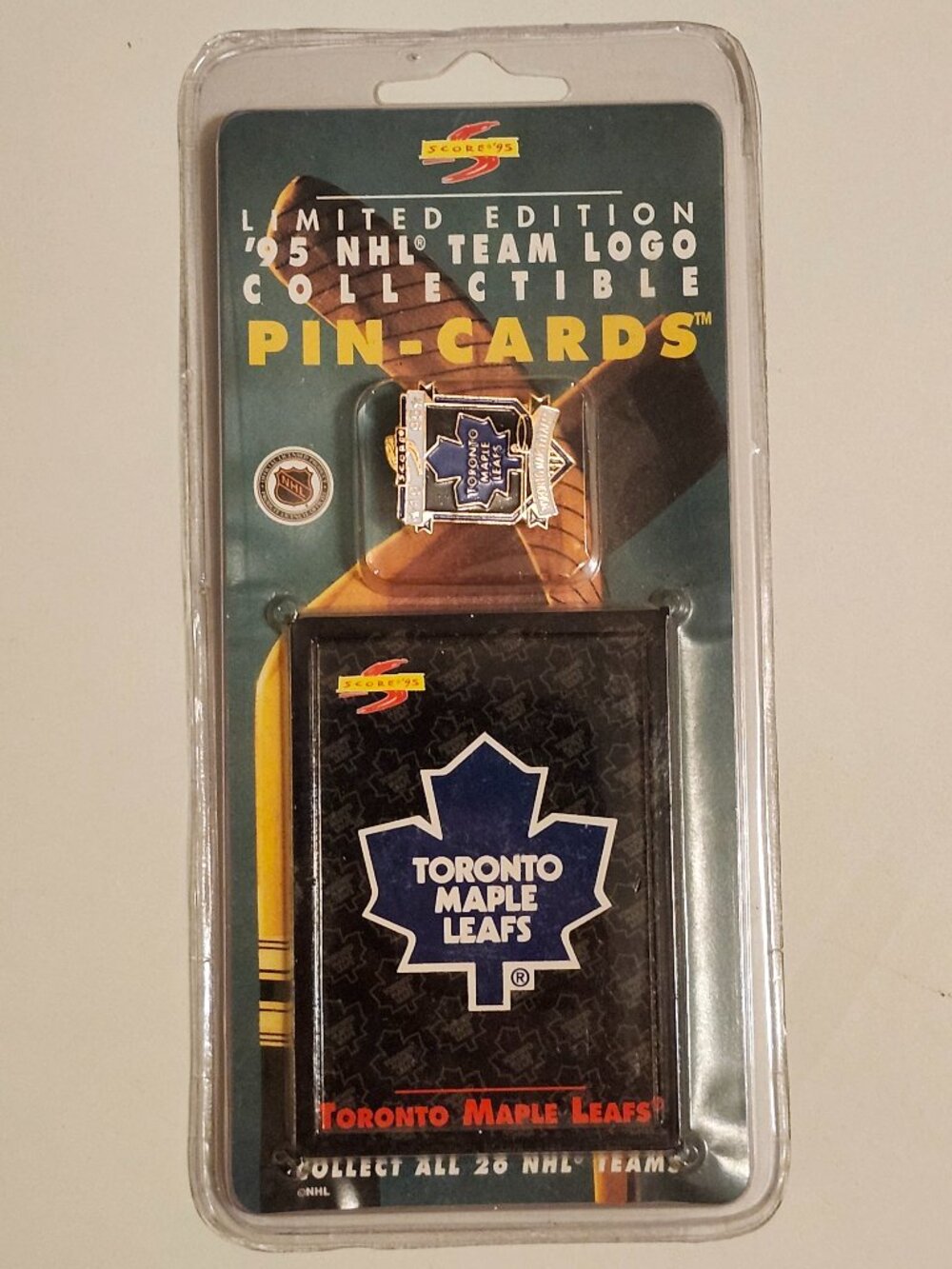 Toronto Maple Leafs, Vintage 1995 Trading Collector Pin